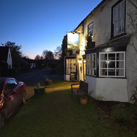 The White Hart Inn Tetford Екстериор снимка